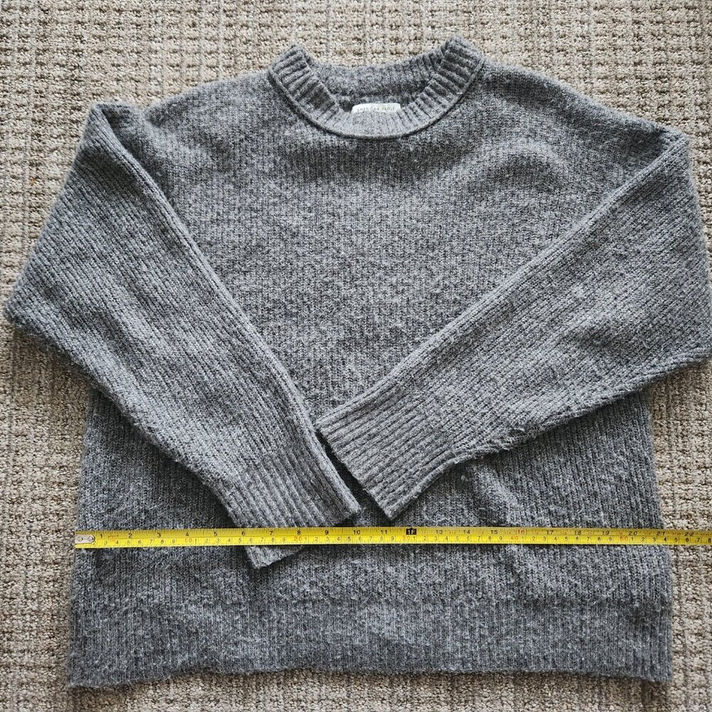 American Eagle Gray Polyester Sweater - image 5